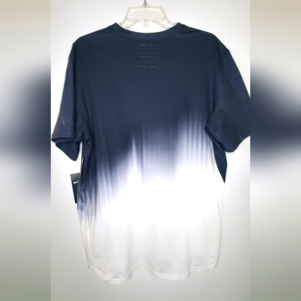 NWT NIKE -size XL -tshirt slim fit- dri-fit-100% polyester - Picture 2 of 12